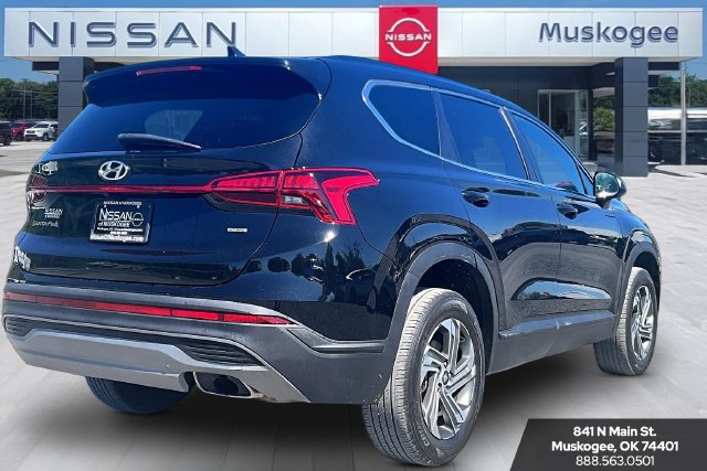 Used 2023 Hyundai Santa Fe SE AWD/4WD image 5