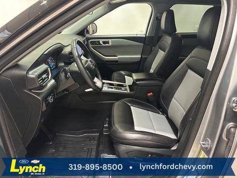 Used 2024 Ford Explorer XLT w/ Equipment Group 202A AWD/4WD image 6