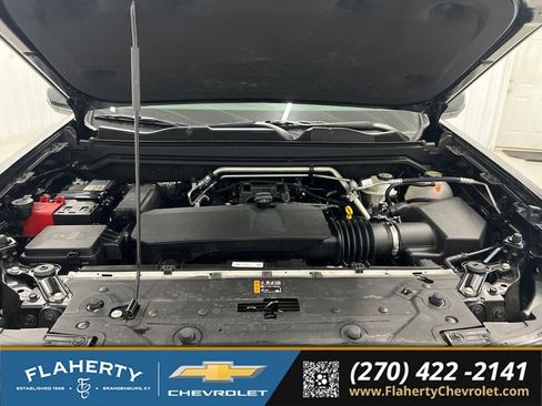 Used 2026 Chevrolet Colorado Z71 w/ Technology Package AWD/4WD image 16