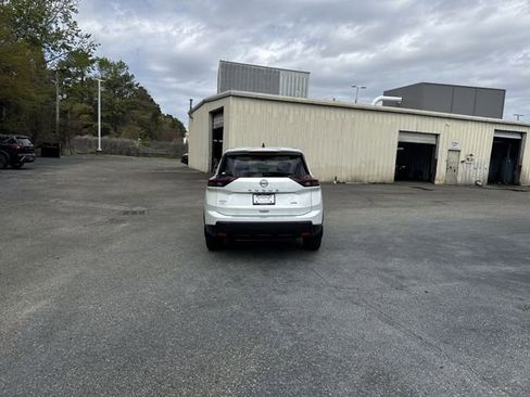 New 2026 Nissan Rogue SV AWD/4WD image 6