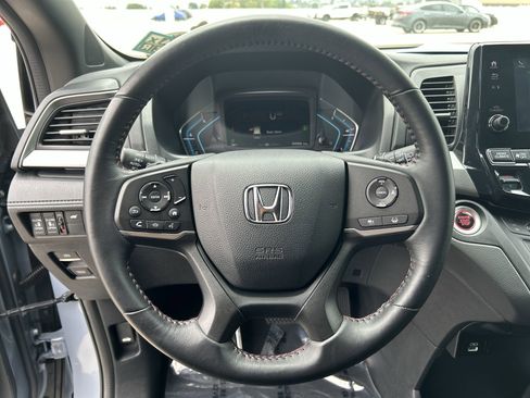 Certified 2024 Honda Odyssey Sport image 11