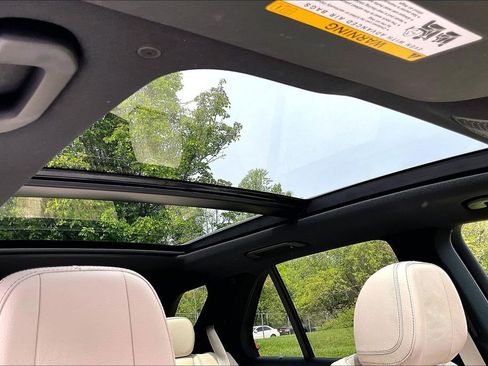 Certified 2024 Mercedes-Benz GLE 450 4MATIC image 17