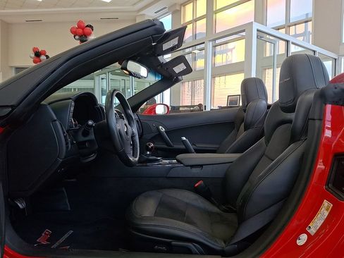 Used 2012 Chevrolet Corvette Grand Sport w/ 3LT Preferred Equipment Group RWD image 12