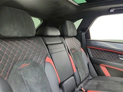 Used 2022 Bentley Bentayga Speed image 24