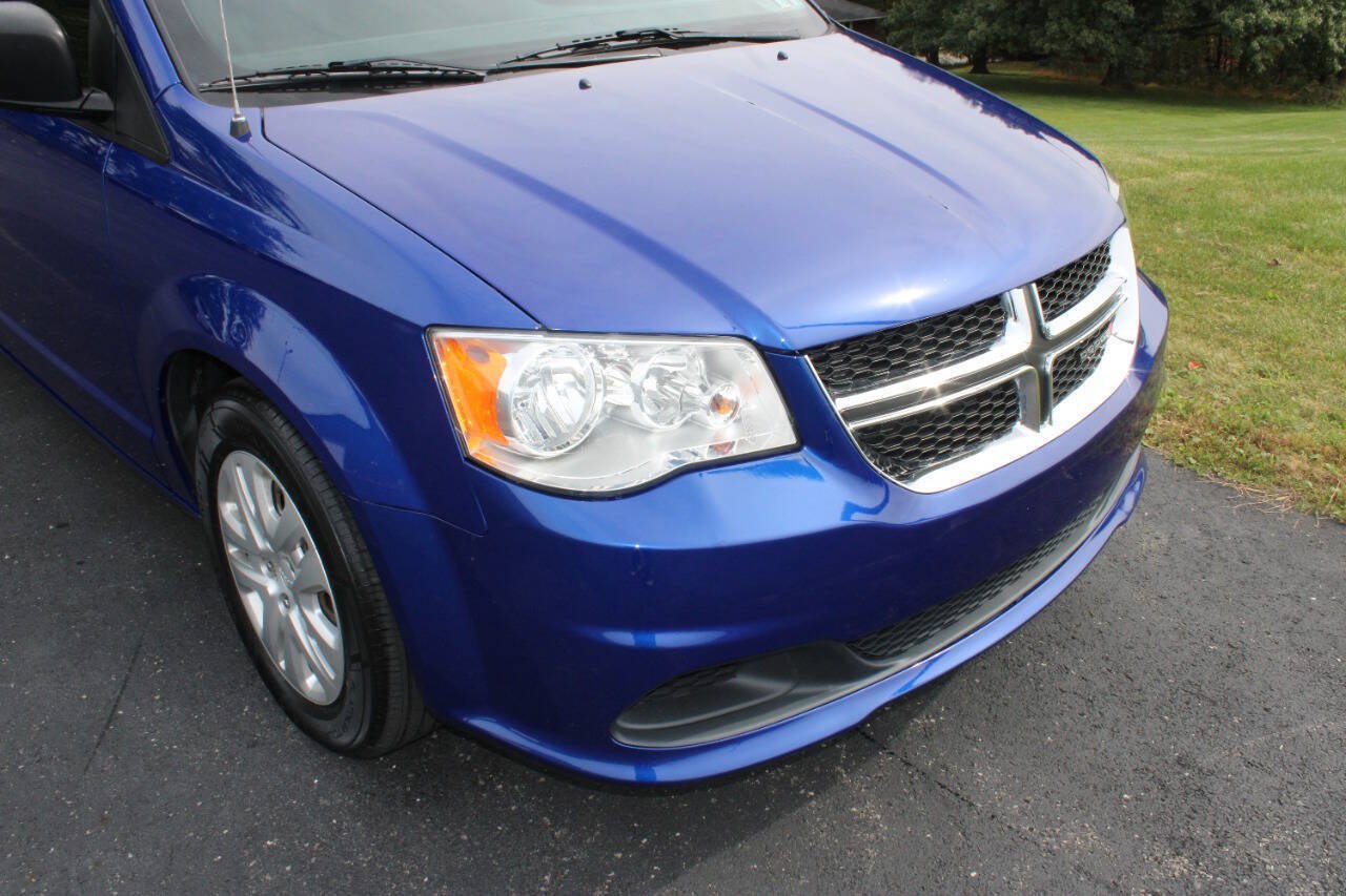 Used 2018 Dodge Grand Caravan FWD image 4
