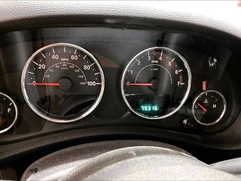 Used 2013 Jeep Wrangler Sport AWD/4WD image 21