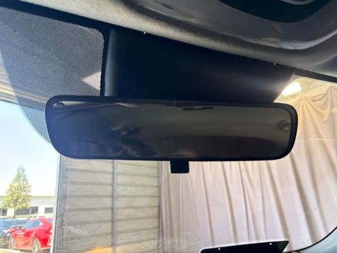 Used 2022 Hyundai Elantra SEL FWD image 25
