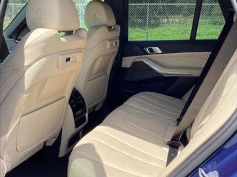 Used 2021 BMW X5 sDrive40i w/ Premium Package RWD image 17