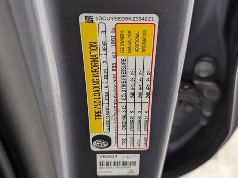 Used 2019 Chevrolet Silverado 1500 RST w/ All-Star Edition image 40