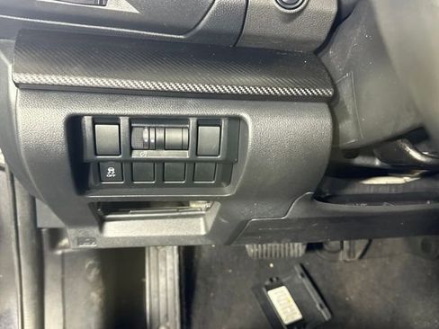 Used 2019 Subaru Crosstrek 2.0i Premium w/ Popular Package #3 image 19