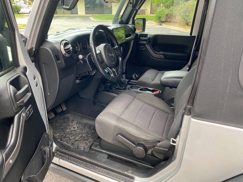 Used 2012 Jeep Wrangler Sport AWD/4WD image 11