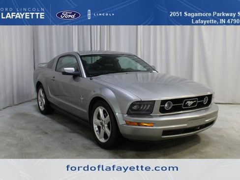 Used 2008 Ford Mustang Deluxe image 1