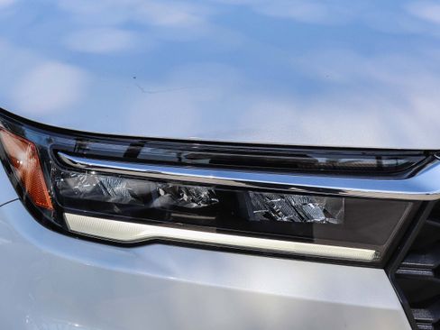 Certified 2024 Honda Pilot EX-L image 6