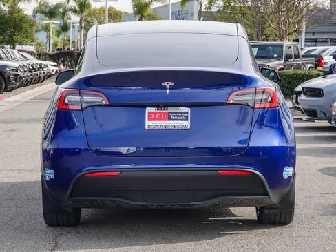 Used 2021 Tesla Model Y 2WD image 5
