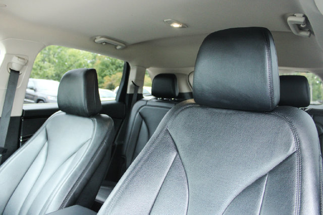 Used 2022 Lincoln Nautilus AWD image 15