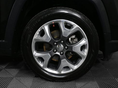 Used 2020 Jeep Compass Limited image 33