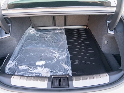 Certified 2025 Porsche Taycan image 26