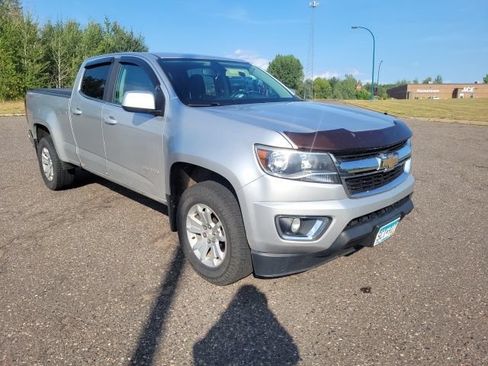 Used 2018 Chevrolet Colorado LT w/ LT Convenience Package AWD/4WD image 4
