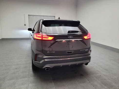 Used 2019 Ford Edge Titanium w/ Equipment Group 301A AWD/4WD image 6