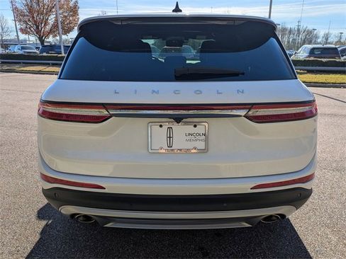 Used 2023 Lincoln Corsair Reserve w/ Equipment Group 201A image 4