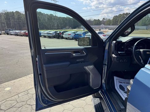Used 2024 Chevrolet Silverado 1500 High Country image 7