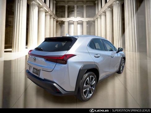 Used 2026 Lexus UX 300h FWD image 5