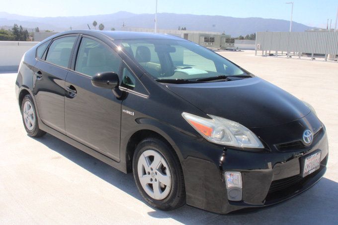 Used 2010 Toyota Prius Three FWD image 2