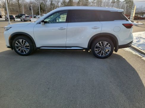 New 2026 INFINITI QX60 Luxe w/ Cargo Package image 2