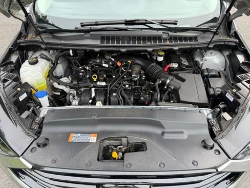 Certified 2024 Ford Edge SE w/ Black Appearance Package image 11