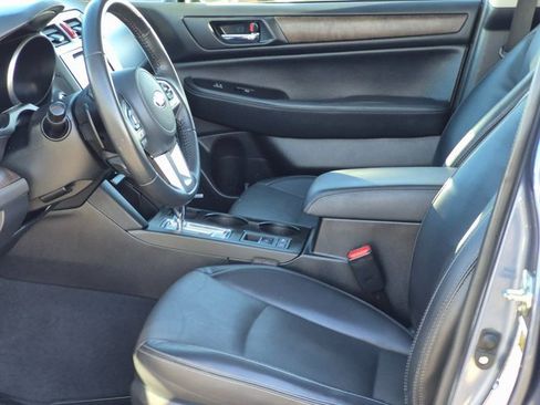 Used 2017 Subaru Outback 2.5i Limited image 16