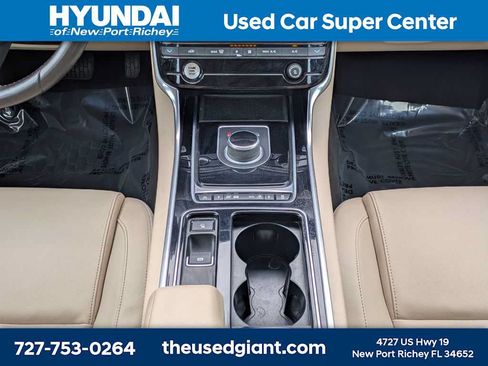 Used 2017 Jaguar XF RWD image 20