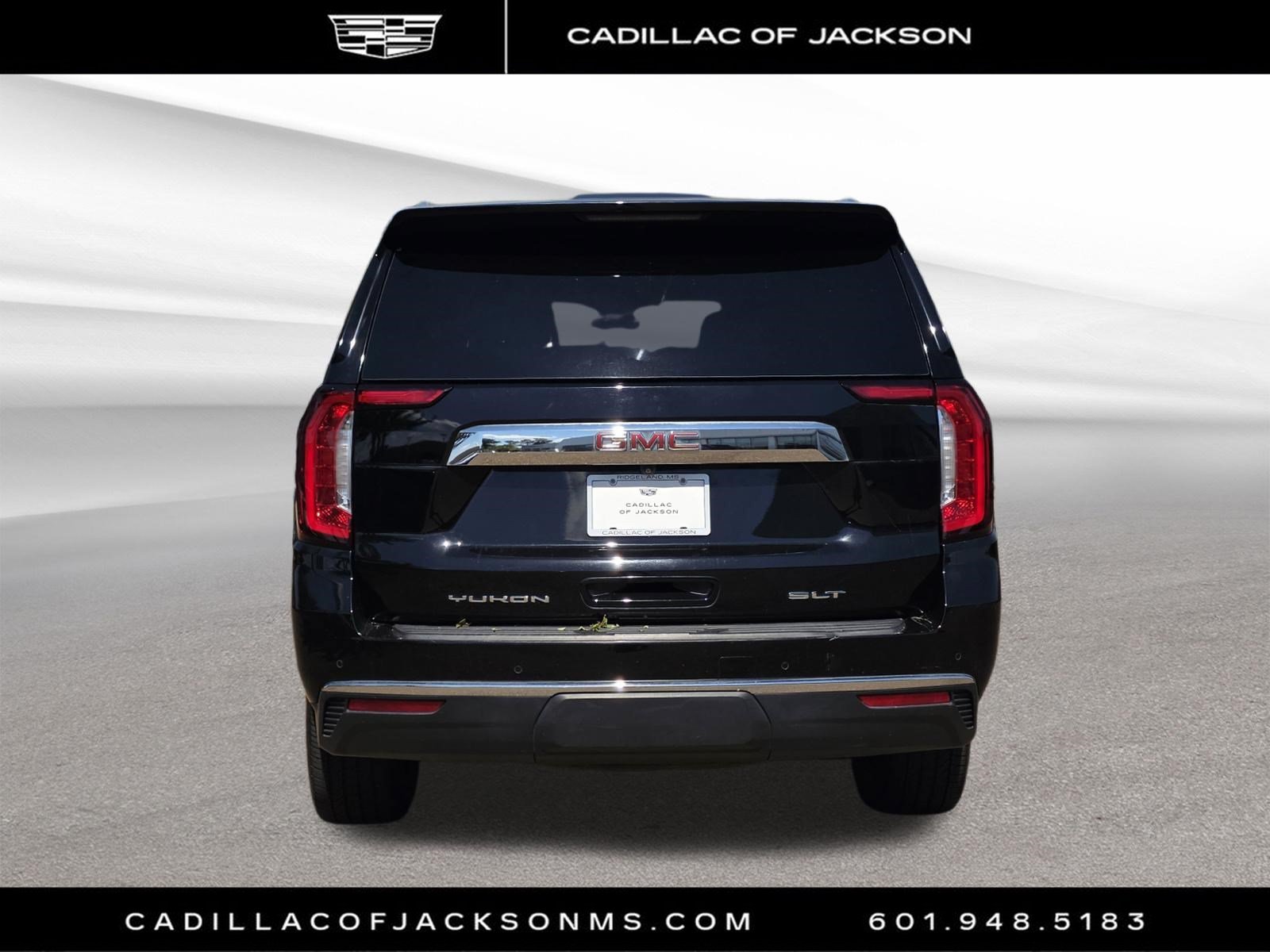 Used 2023 GMC Yukon XL SLT w/ SLT Premium Package RWD image 6