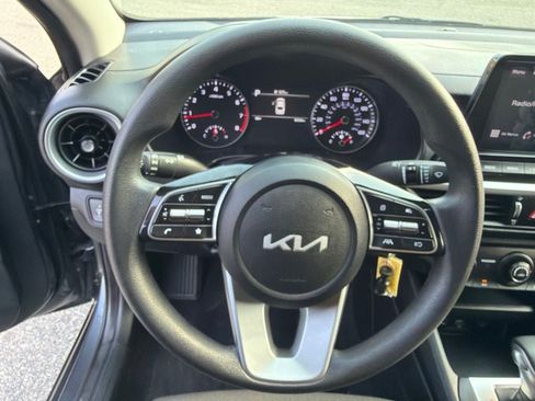 Certified 2024 Kia Forte LXS w/ LXS Technology Package FWD image 15