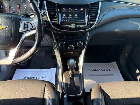 Used 2020 Chevrolet Trax LT w/ Sun & Sound Package AWD/4WD image 19