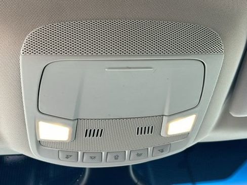 Certified 2020 Ford Edge SE image 23