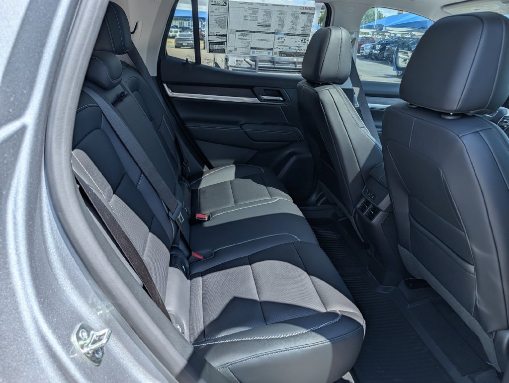 New 2027 GMC Terrain Denali w/ LPO, Floor Liner Package AWD/4WD image 28