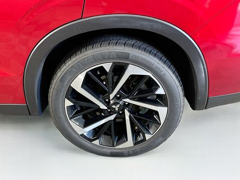 Used 2023 Mitsubishi Outlander SE image 11