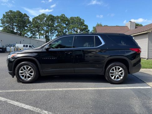 Used 2020 Chevrolet Traverse LT FWD image 5