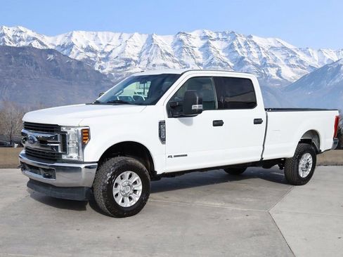 Used 2018 Ford F350 XLT AWD/4WD image 2