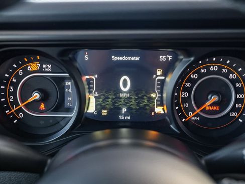 New 2025 Jeep Wrangler Unlimited Rubicon w/ Technology Group image 23