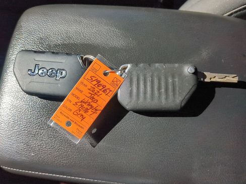 Used 2021 Jeep Wrangler Unlimited Sport image 24