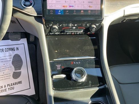 New 2025 Jeep Grand Cherokee L Limited image 18