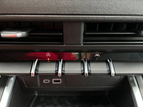 Used 2024 Chevrolet Colorado Trail Boss w/ Advanced Trailering Package AWD/4WD image 26