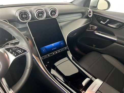 Certified 2026 Mercedes-Benz GLC 300 4MATIC image 22