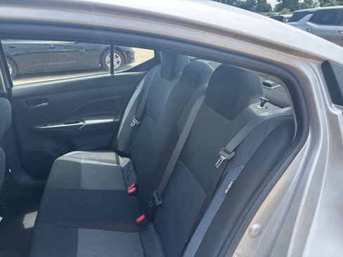 Used 2025 Nissan Versa SV FWD image 36
