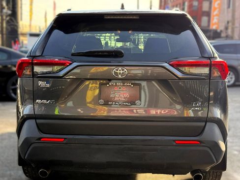 Used 2020 Toyota RAV4 LE w/ All Weather Liner Package image 5