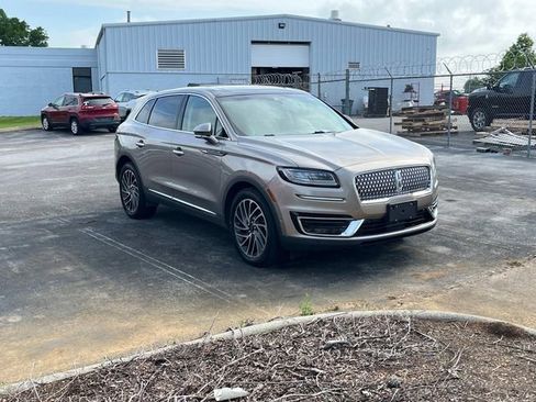 Used 2020 Lincoln Nautilus Reserve FWD image 1