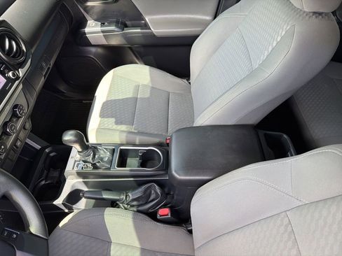 Used 2020 Toyota Tacoma SR w/ SR Convenience Package RWD image 42