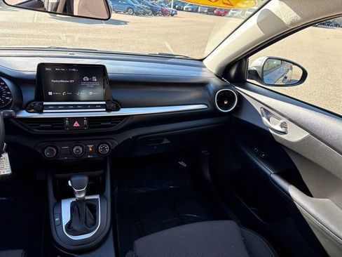 Used 2023 Kia Forte LXS image 21