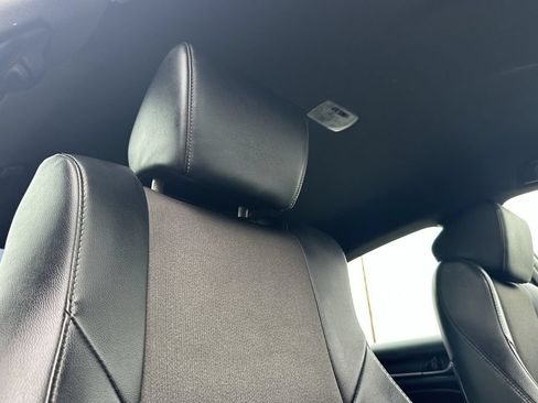 Used 2018 Honda Accord Sport image 17